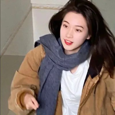 英谈女人